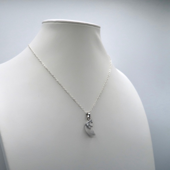 Sterling Silver HOWLITE CRESCENT NECKLACE (S925) - Picture 6 of 7